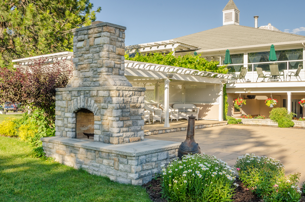 A Guide to Finding the Right Outdoor Brick Fireplace